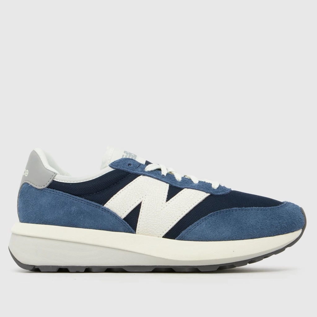 New Balance 370 in Navy,